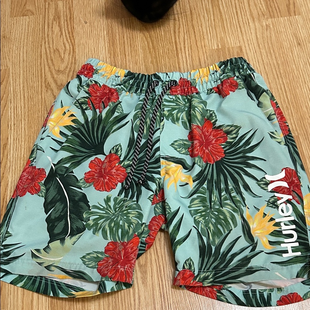 Hurley Men's Floral Board Shorts - Green and Red